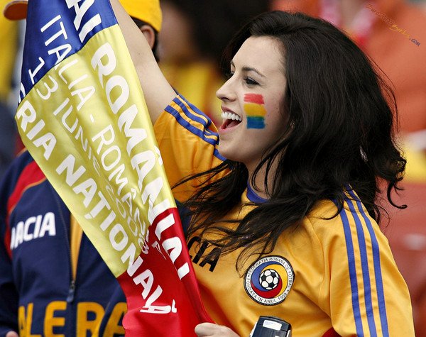 romanian-fan