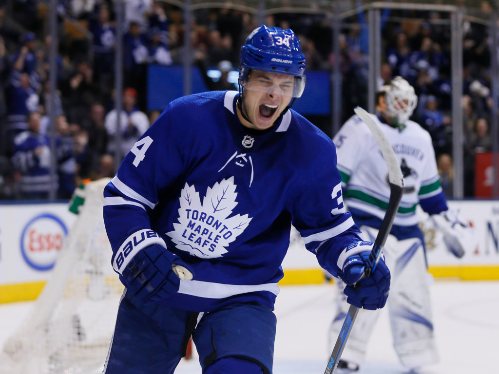 NHL: Vancouver Canucks at Toronto Maple Leafs